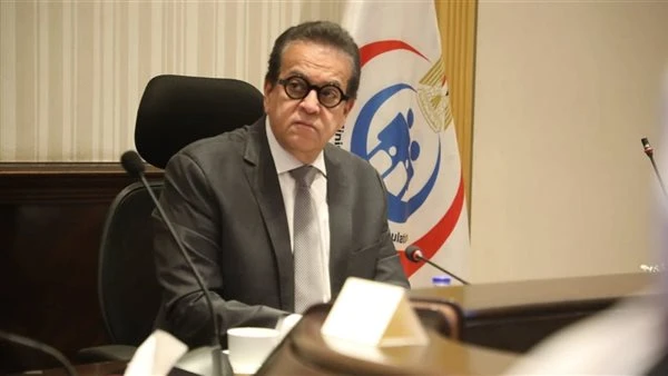 وزير الصحة يحذر: الشغل بدون إجازات يدمر صحتك النفسية