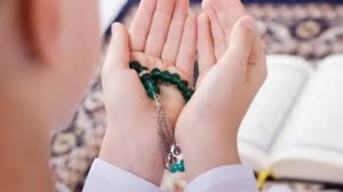 اللهم ارزقنا حجا وعمرة. دعاء الجمعة الأولى من ذي الحجة