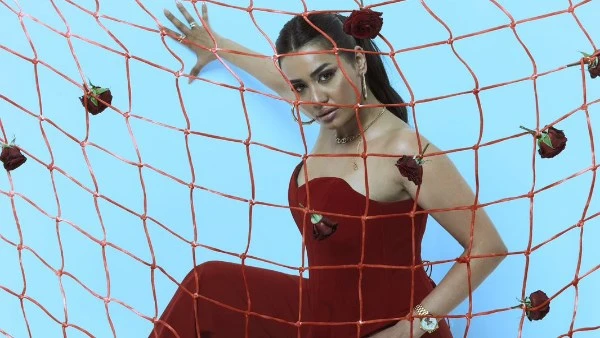 نانسي صلاح تخطف الأنظار بفوتوشوت جريء برؤية فنية مختلفة