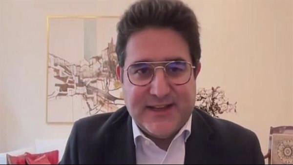 ماهر نقولا الفرزلي: زيارة ماكرون لمصر تكشف تحولات كبرى بخريطة النفوذ العالمي
