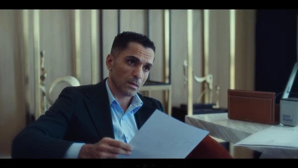 سامي الشيخ يدبر مكيدة خالد عند المحامي والعمدة في الفرنساوي