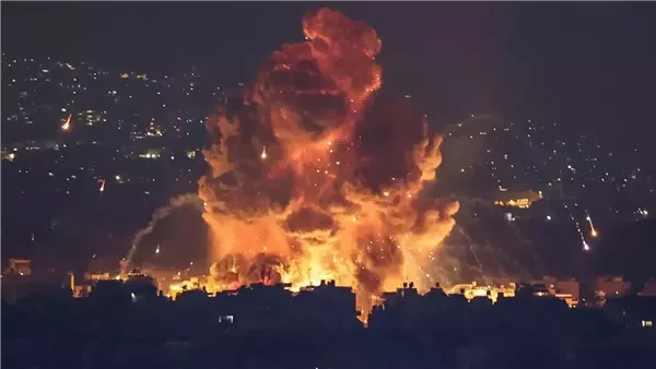 مقتل 9 مدنيين في غارات إسرائيلية على جنوب لبنان وتصاعد القصف في النبطية وصور