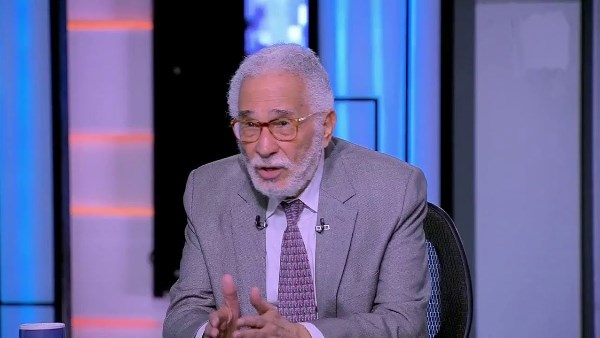 صدمة فتوح أحمد لحظة تلقى خبر وفاة عبد الرحمن أبو زهرة على الهواء