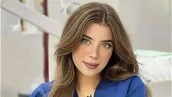 فاكر أني بحبه وعايشين قصة حب. إيرينا يسري تستغيث من معجب يطاردها