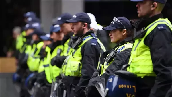 بعد حادث طعن في لندن.. إجراءات أمنية وتحذيرات جديدة للمقيمين