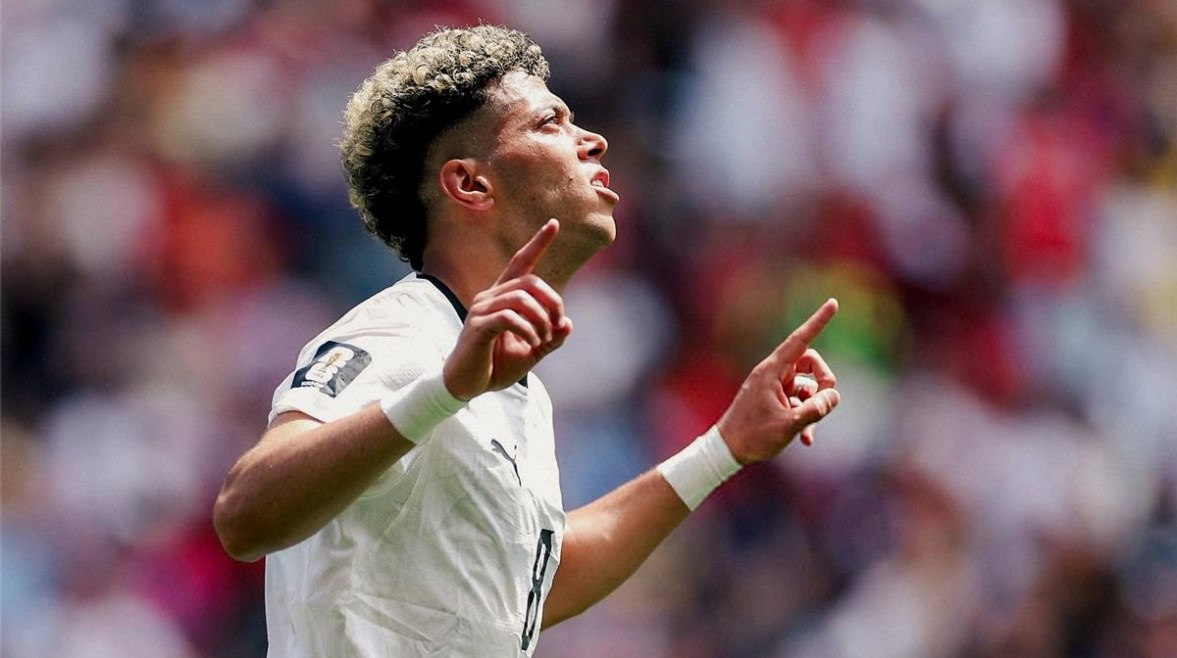 زلزال في ميركاتو الأهلي.. نيوم يطارد إمام عاشور وتريزيجيه يقترب من الرياض