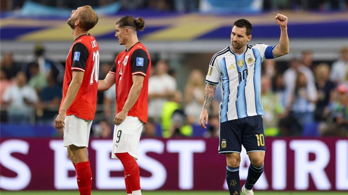 عصام عبد الفتاح يفتح النار على تحكيم المونديال ويطالب بالعدالة لميسي ومنتخب مصر