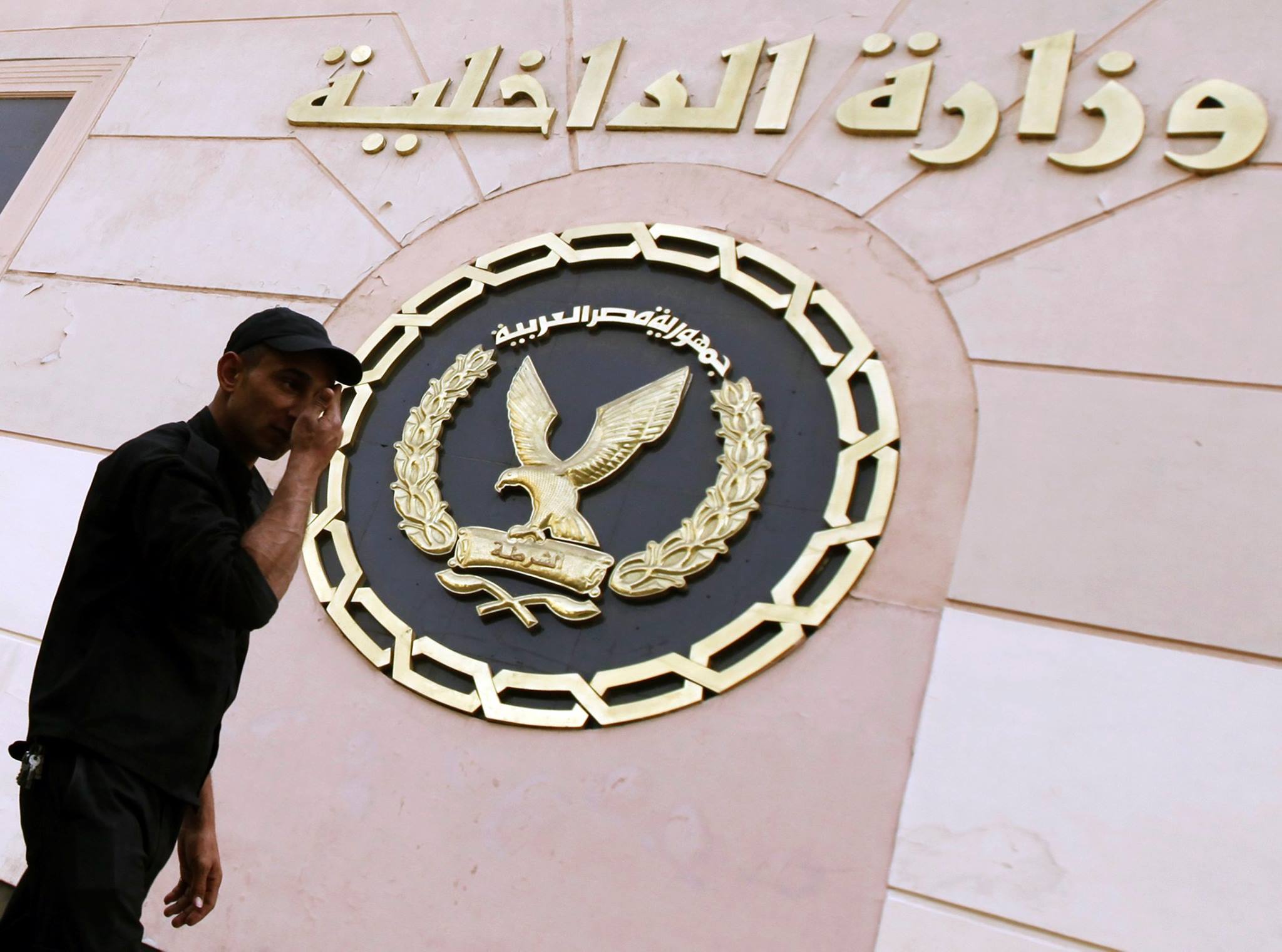 خلف ستار "تنظيم 3 إعدادي": هل نحن أمام حرب معلوماتية تستهدف الرأي العام؟