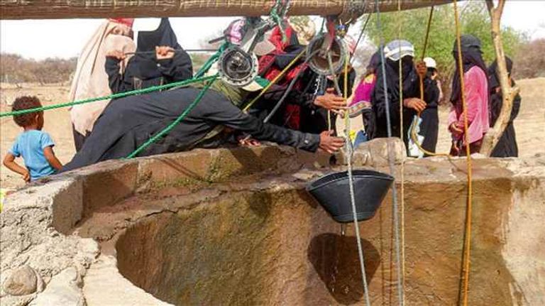 مأساة في أعماق البئر.. تفاصيل الحادث الأليم الذي هز منطقة إب اليمنية